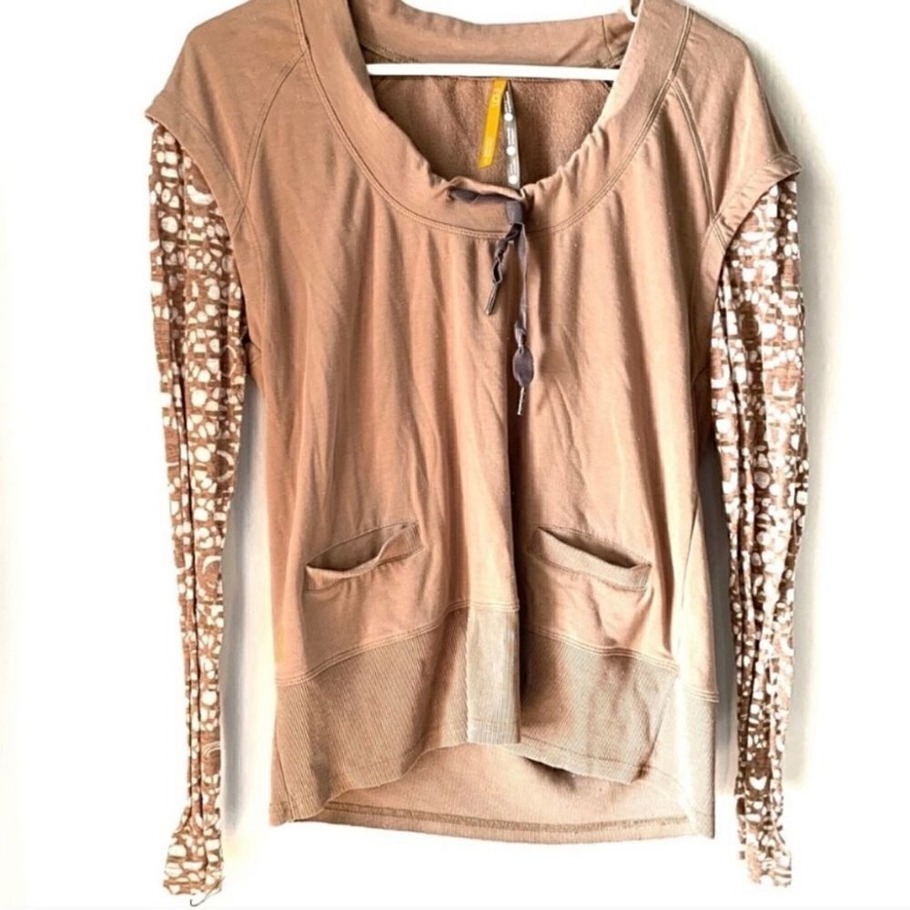 Lole Brown and White Drawstring Sweatshirt